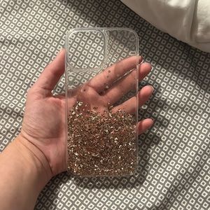 Really cute never worn iPhone 12/13 pro max phone case gold glitter